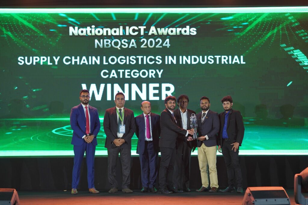 Namal Attanayake and the Parallax team accepting the Gold award for Supply Chain Logistics at NBQSA 2024